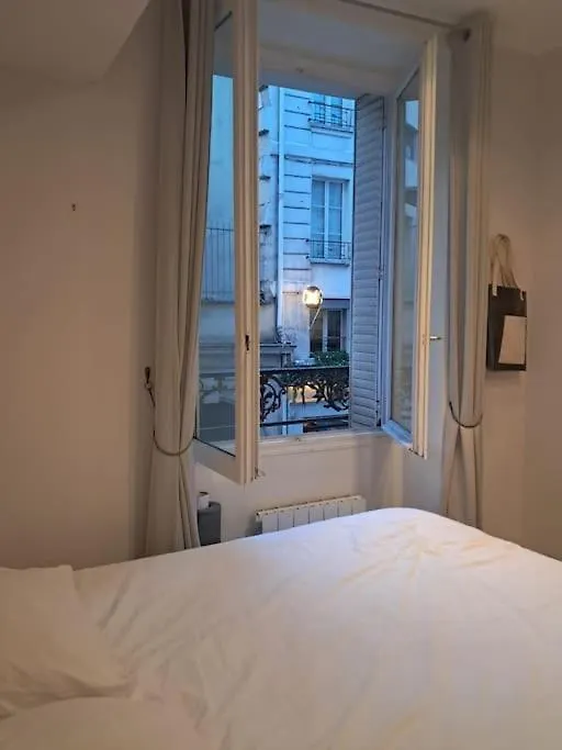 Wonderful Parisian Apartment 0*, Paris France